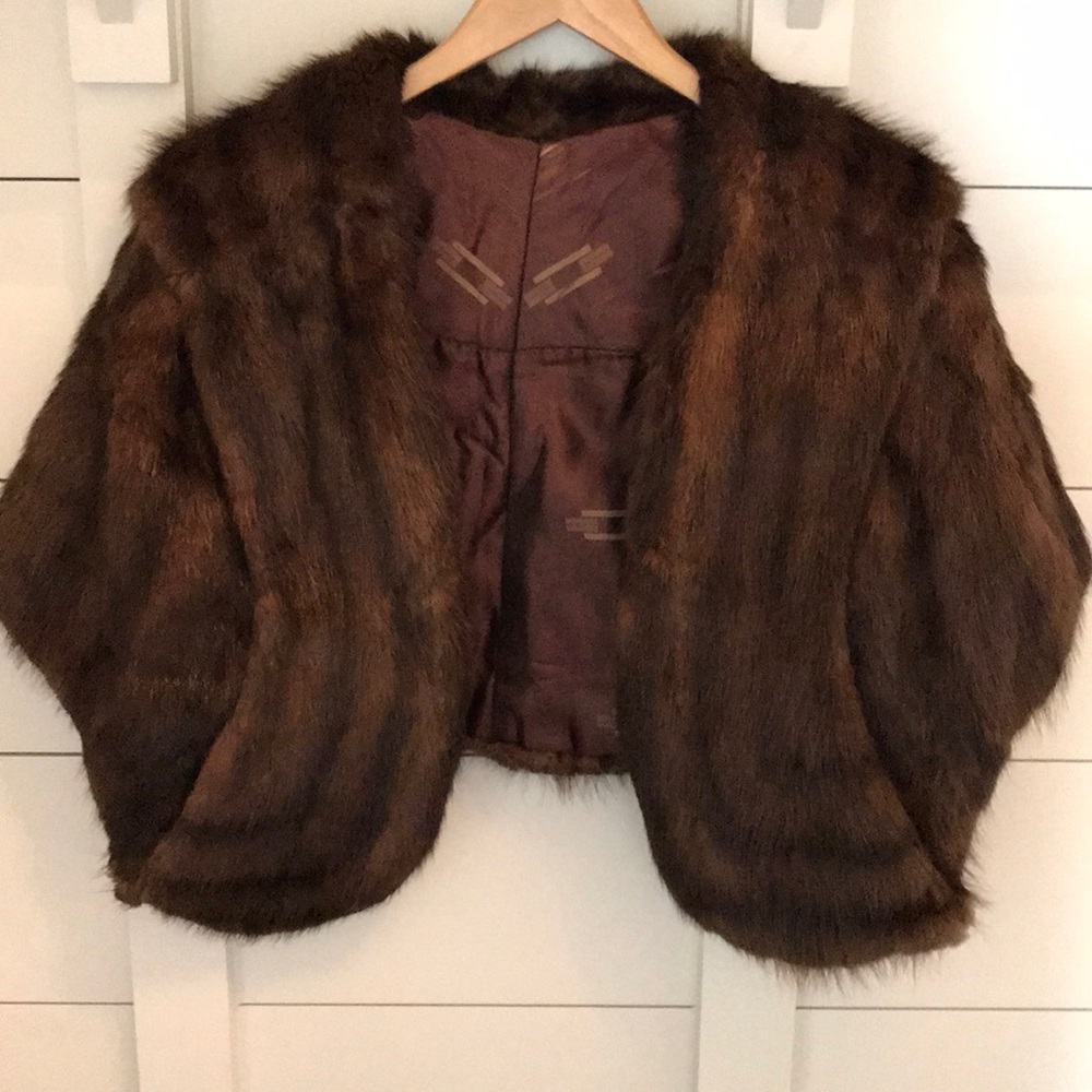 •Taylor’s Cleveland• real fur shrug